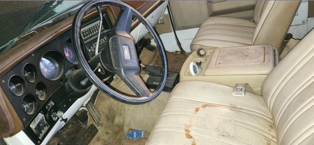 1982 Chevrolet K5 Blazer 2nd Gen - Image 10 of 15