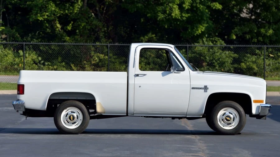 1982 Chevrolet C/K 3rd Gen - Image 2 of 27