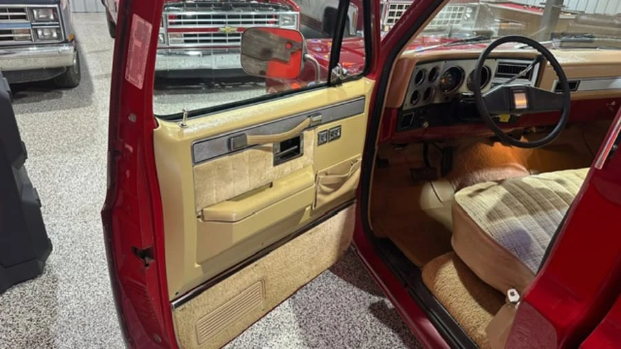 1982 Chevrolet C/K 3rd Gen - Image 10 of 17