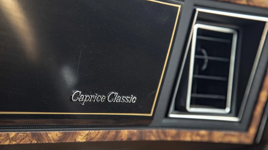 1982 Chevrolet Caprice - Image 15 of 22