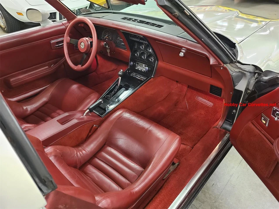 1982 Chevrolet Corvette C3 - Image 16 of 31