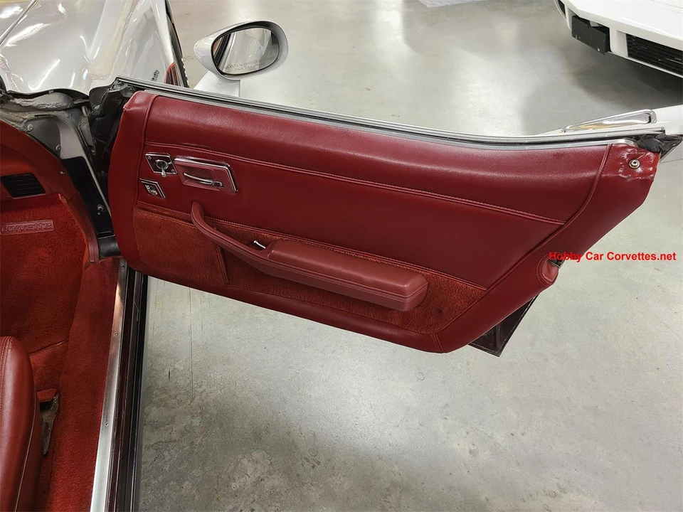 1982 Chevrolet Corvette C3 - Image 17 of 31