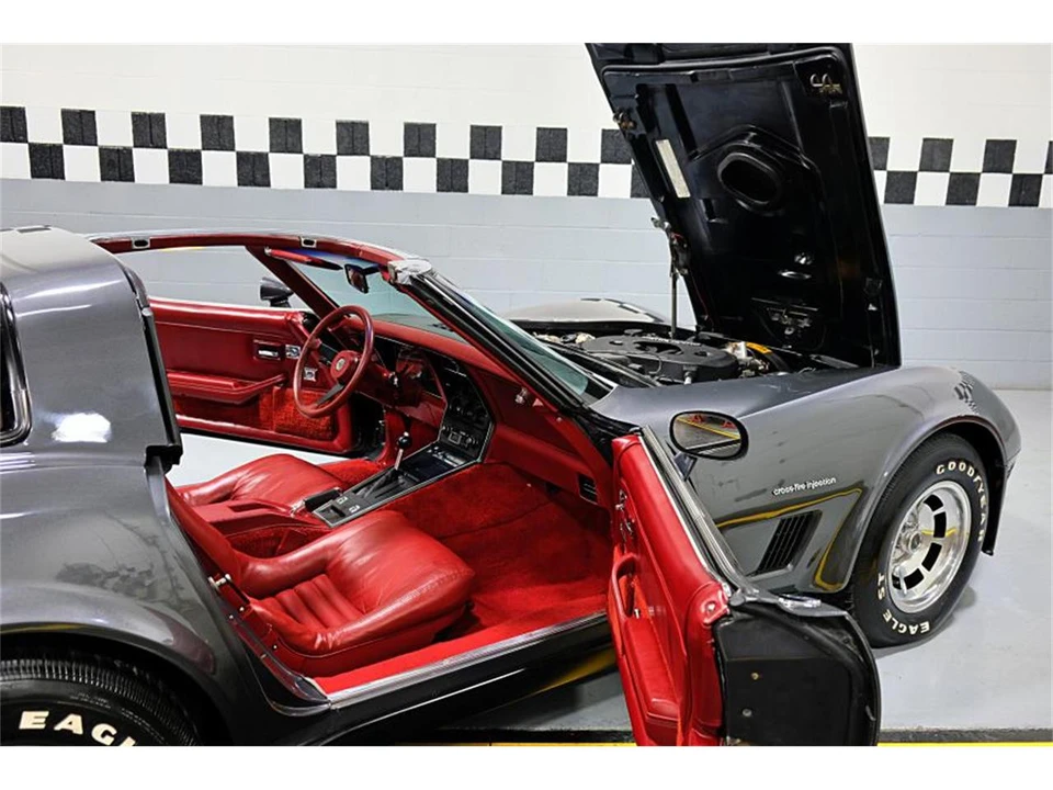 1982 Chevrolet Corvette C3 - Image 13 of 31