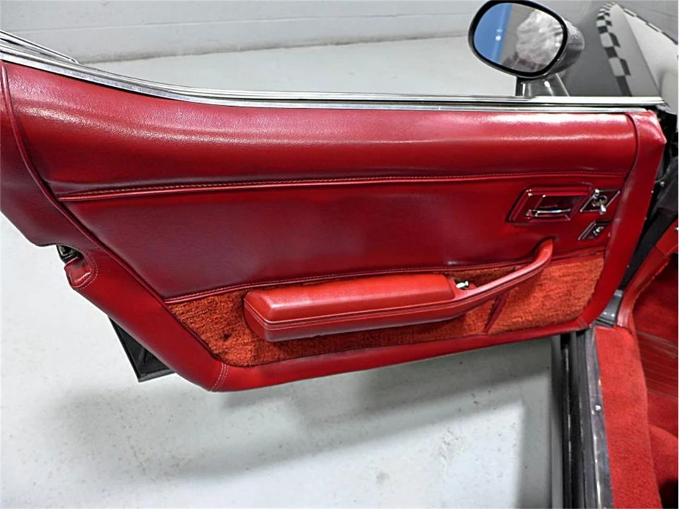 1982 Chevrolet Corvette C3 - Image 23 of 31