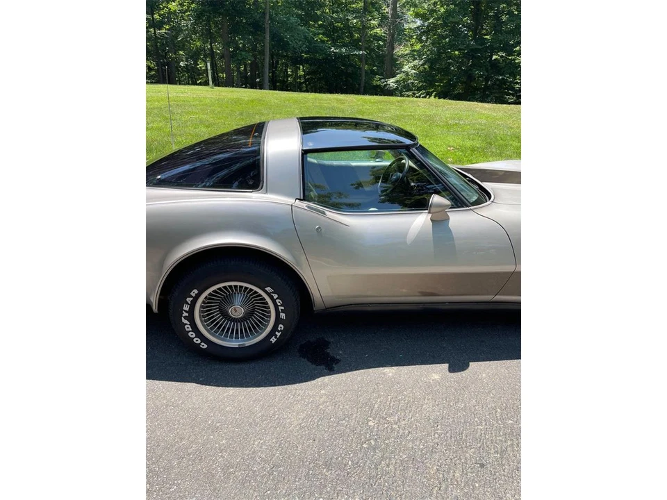 1982 Chevrolet Corvette C3 - Image 7 of 31