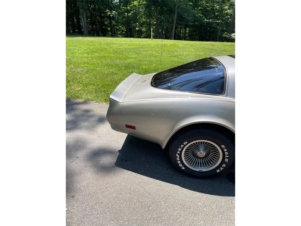 1982 Chevrolet Corvette C3 - Image 8 of 31