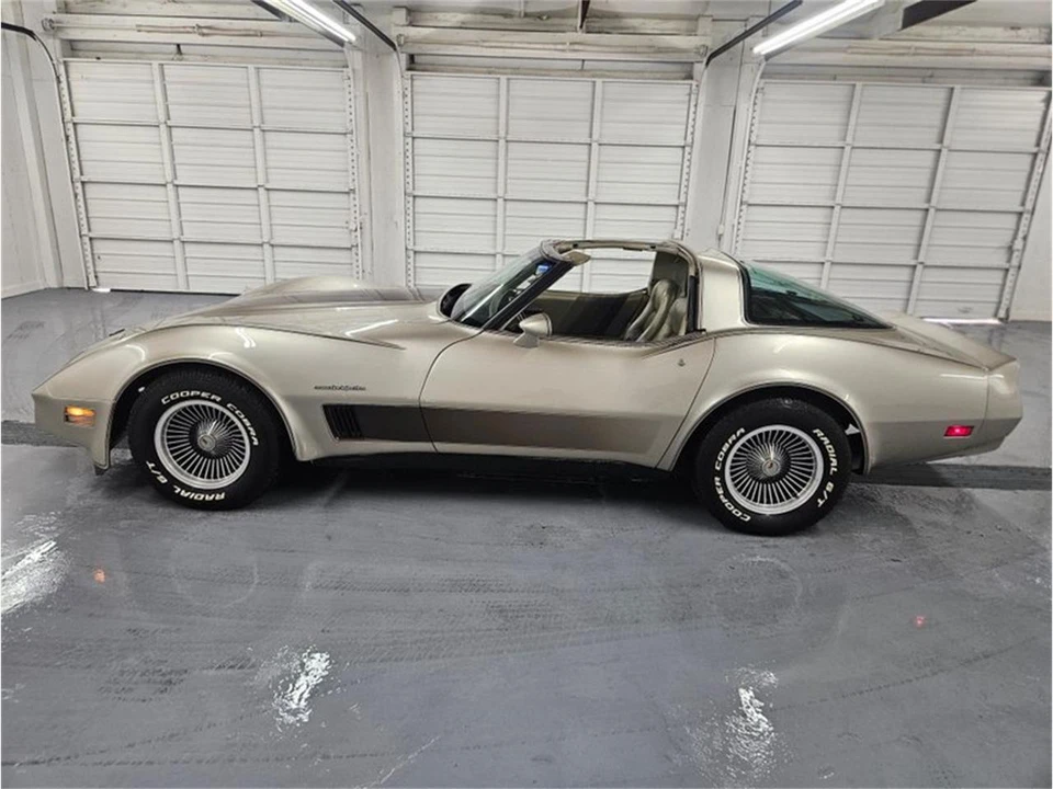 1982 Chevrolet Corvette C3 - Image 3 of 31