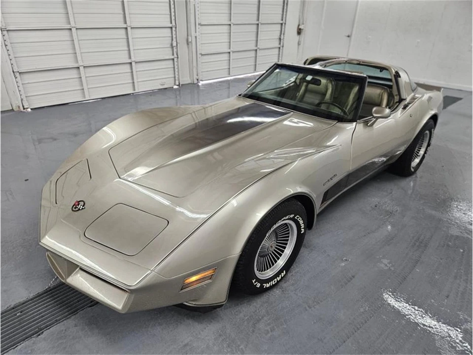 1982 Chevrolet Corvette C3 - Image 14 of 31