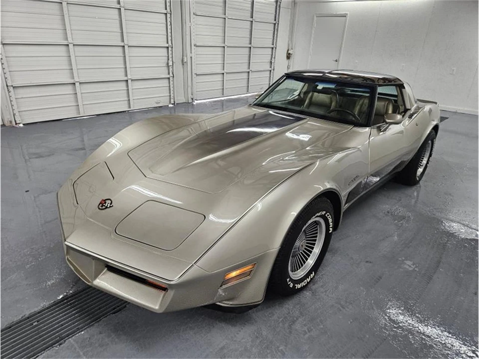 1982 Chevrolet Corvette C3 - Image 13 of 31