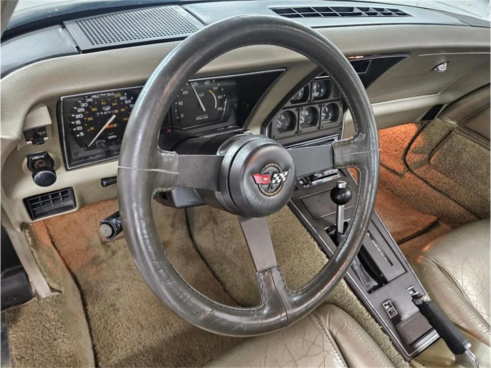 1982 Chevrolet Corvette C3 - Image 25 of 31