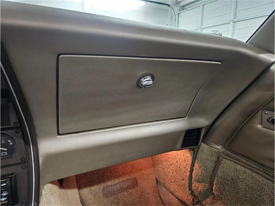 1982 Chevrolet Corvette C3 - Image 29 of 31