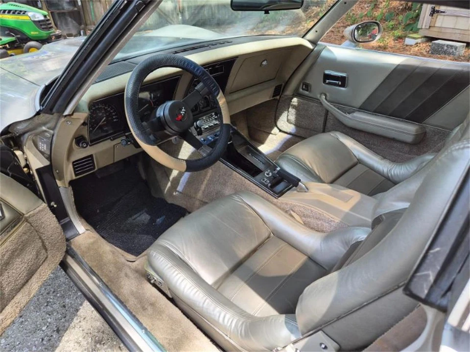 1982 Chevrolet Corvette C3 - Image 10 of 22