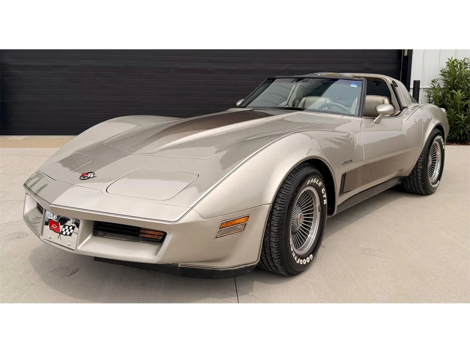1982 Chevrolet Corvette C3 - Image 14 of 31