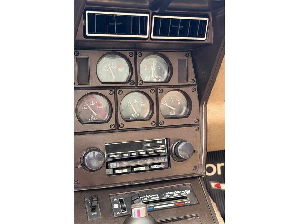 1982 Chevrolet Corvette C3 - Image 19 of 31