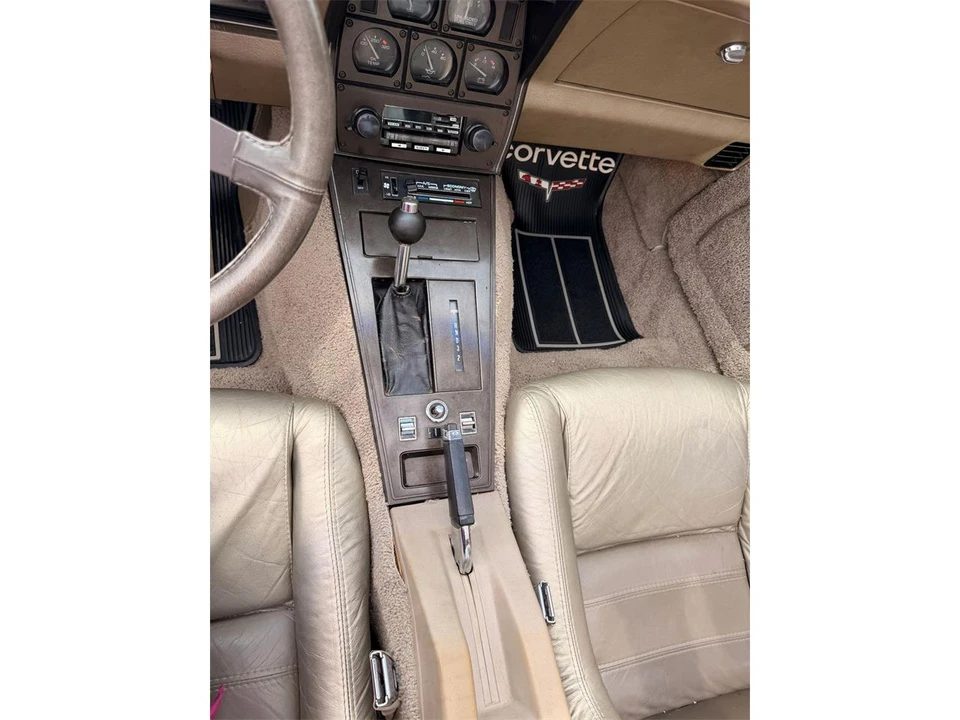 1982 Chevrolet Corvette C3 - Image 21 of 31