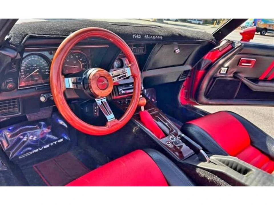 1982 Chevrolet Corvette C3 - Image 17 of 19