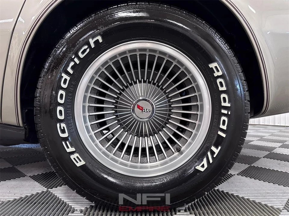 1982 Chevrolet Corvette C3 - Image 22 of 31