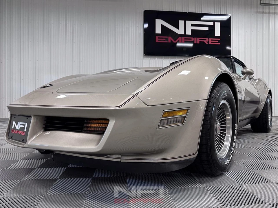 1982 Chevrolet Corvette C3 - Image 13 of 31