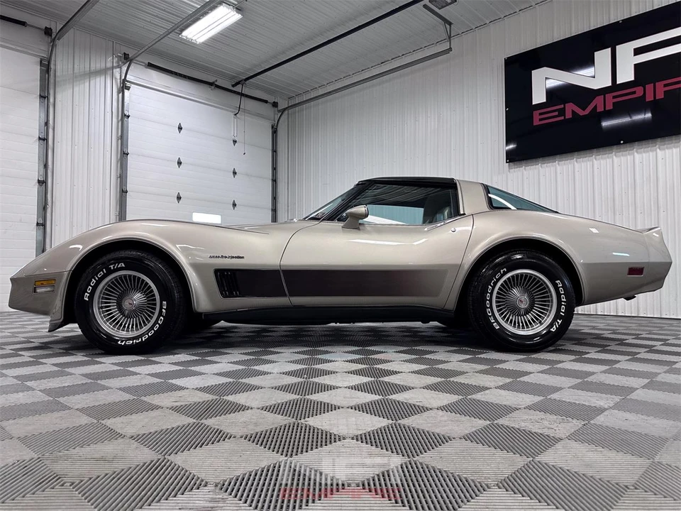 1982 Chevrolet Corvette C3 - Image 11 of 31