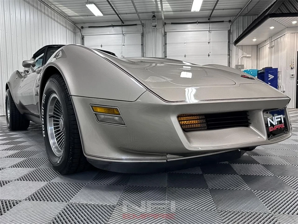 1982 Chevrolet Corvette C3 - Image 15 of 31