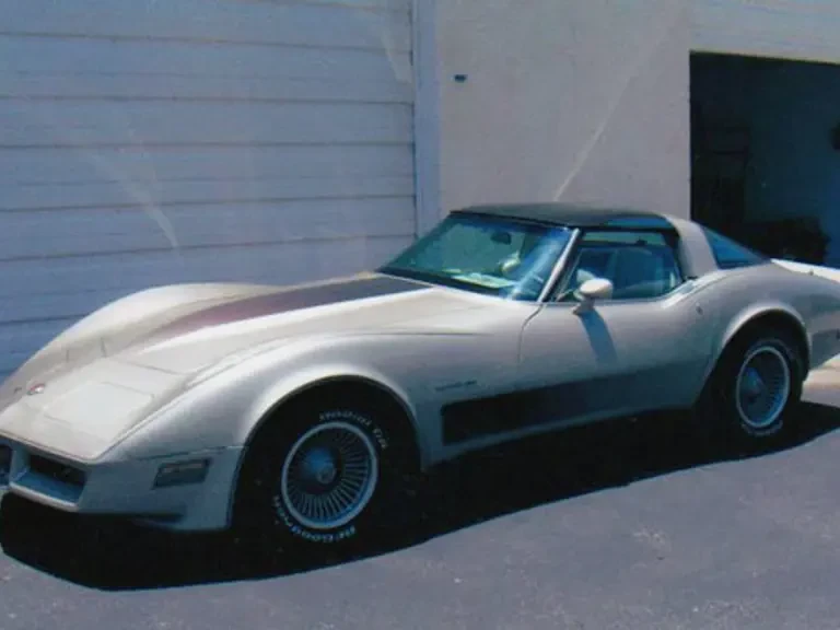 1982 Chevrolet Corvette C3 - Image 2 of 3