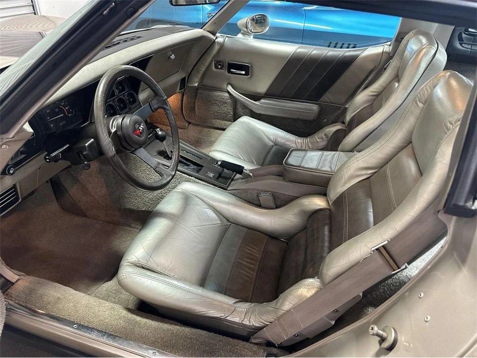 1982 Chevrolet Corvette C3 - Image 25 of 31