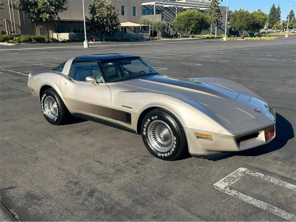 1982 Chevrolet Corvette C3 - Image 11 of 31
