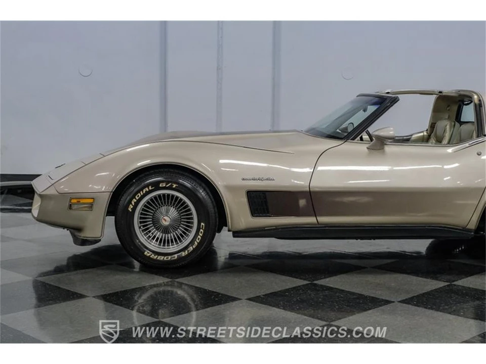 1982 Chevrolet Corvette C3 - Image 23 of 31