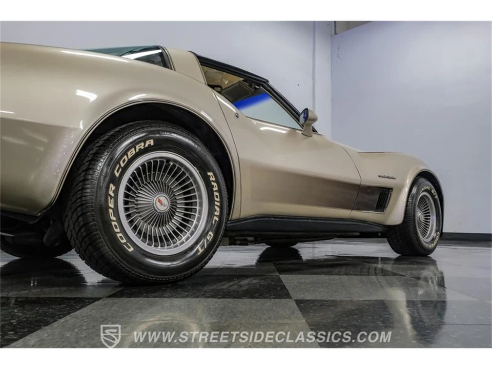 1982 Chevrolet Corvette C3 - Image 28 of 31