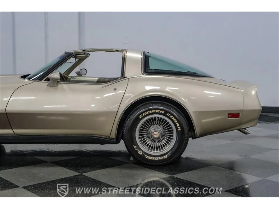 1982 Chevrolet Corvette C3 - Image 24 of 31