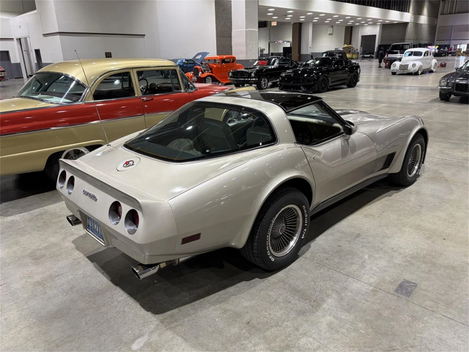 1982 Chevrolet Corvette C3 - Image 6 of 14
