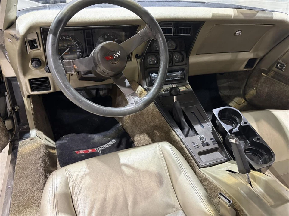 1982 Chevrolet Corvette C3 - Image 12 of 14