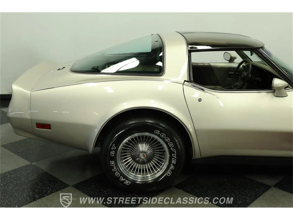 1982 Chevrolet Corvette C3 - Image 28 of 31