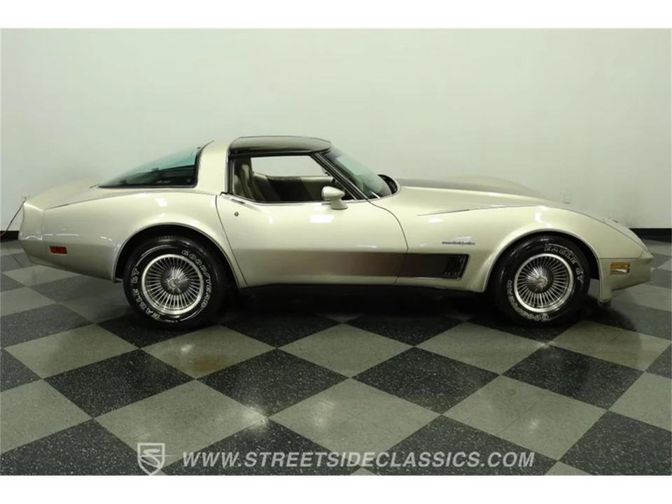 1982 Chevrolet Corvette C3 - Image 13 of 31