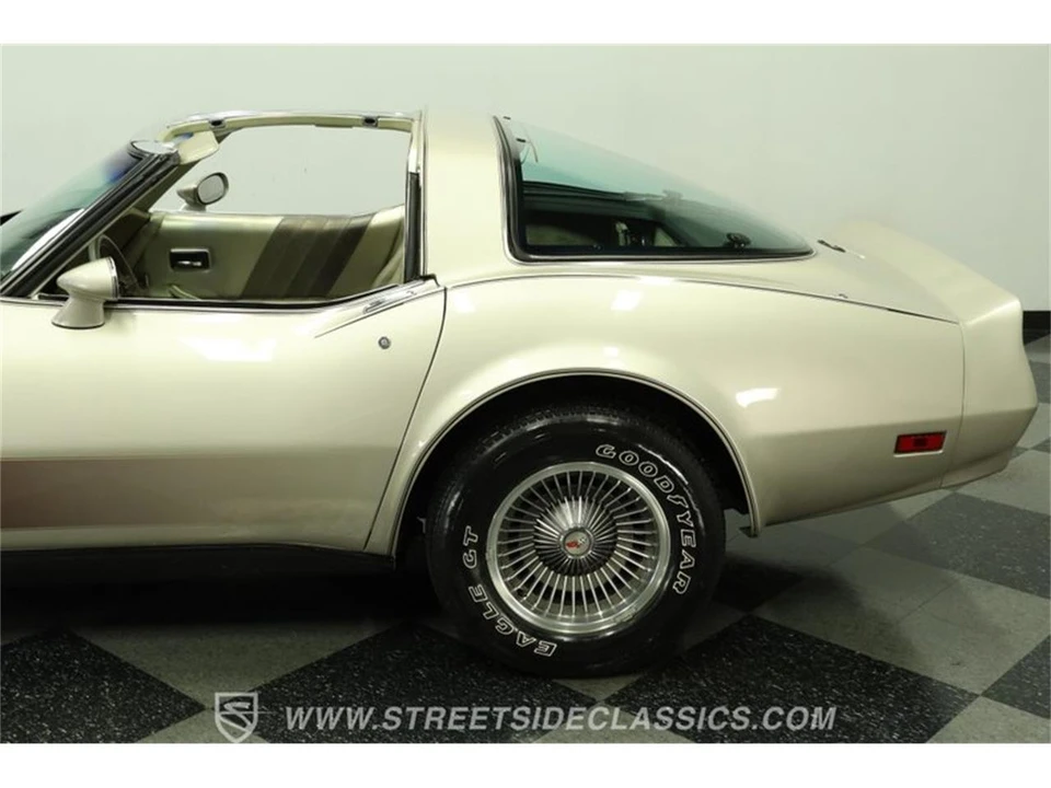 1982 Chevrolet Corvette C3 - Image 24 of 31