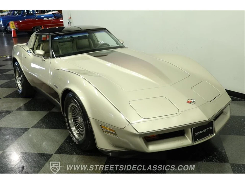 1982 Chevrolet Corvette C3 - Image 15 of 31