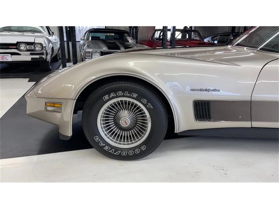 1982 Chevrolet Corvette C3 - Image 16 of 31