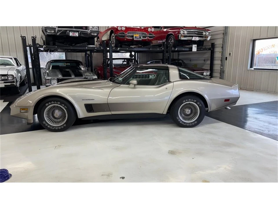 1982 Chevrolet Corvette C3 - Image 15 of 31