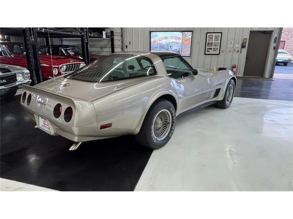 1982 Chevrolet Corvette C3 - Image 10 of 31