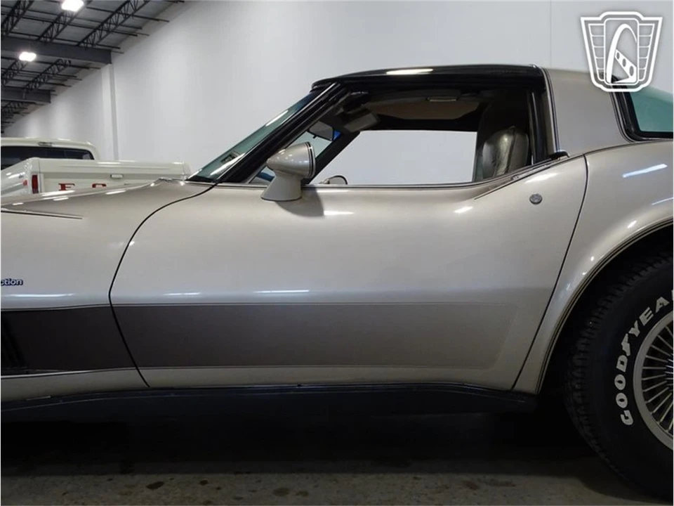 1982 Chevrolet Corvette C3 - Image 30 of 31