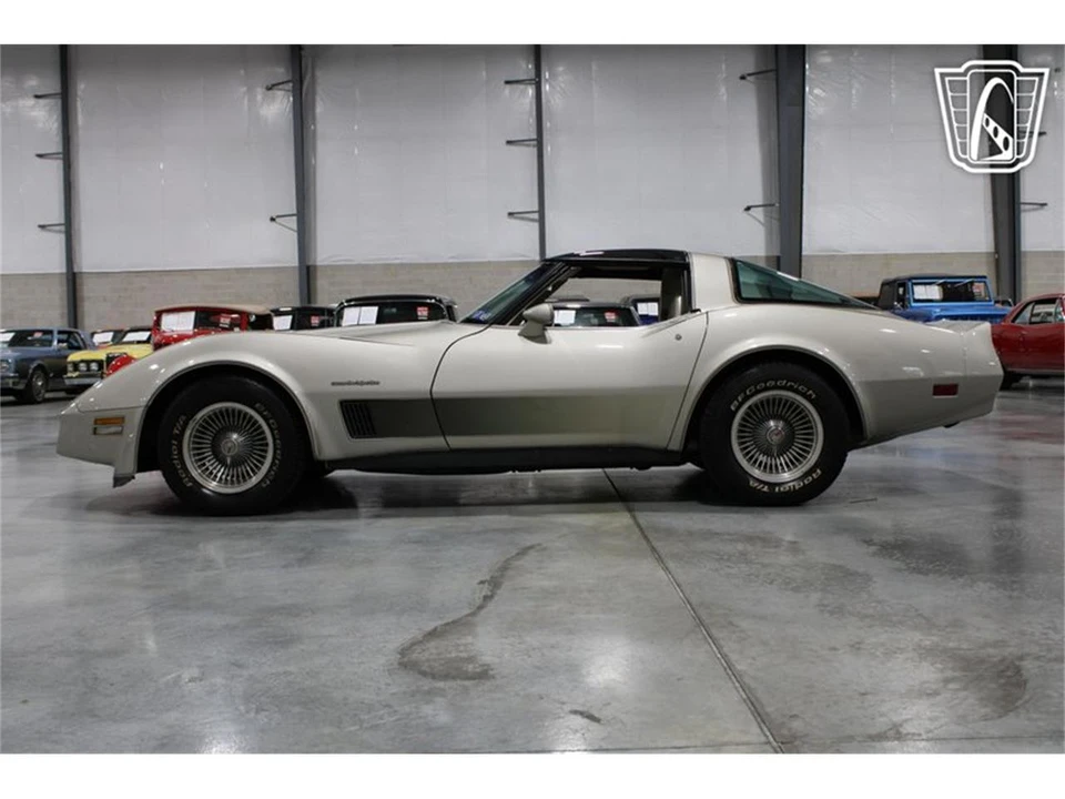 1982 Chevrolet Corvette C3 - Image 15 of 31
