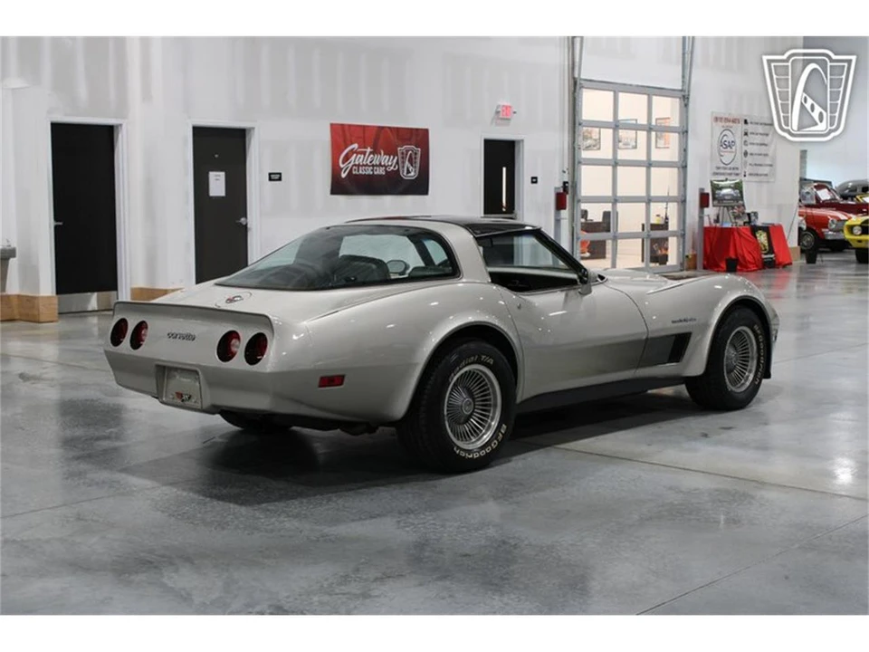 1982 Chevrolet Corvette C3 - Image 10 of 31