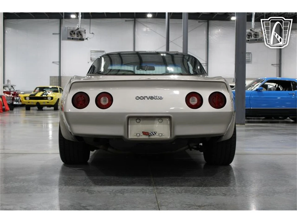 1982 Chevrolet Corvette C3 - Image 17 of 31