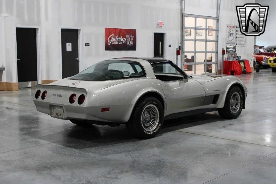 1982 Chevrolet Corvette C3 - Image 5 of 12