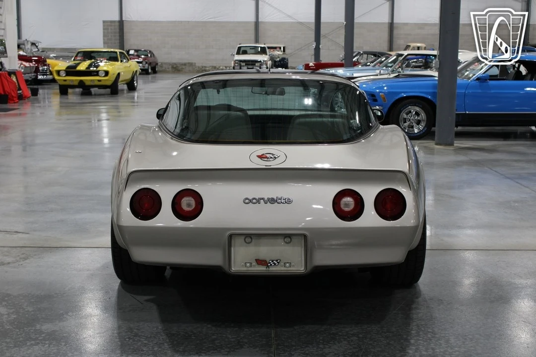 1982 Chevrolet Corvette C3 - Image 17 of 21