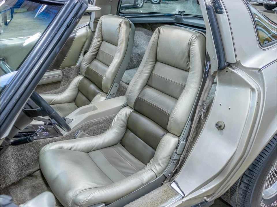 1982 Chevrolet Corvette C3 - Image 29 of 31