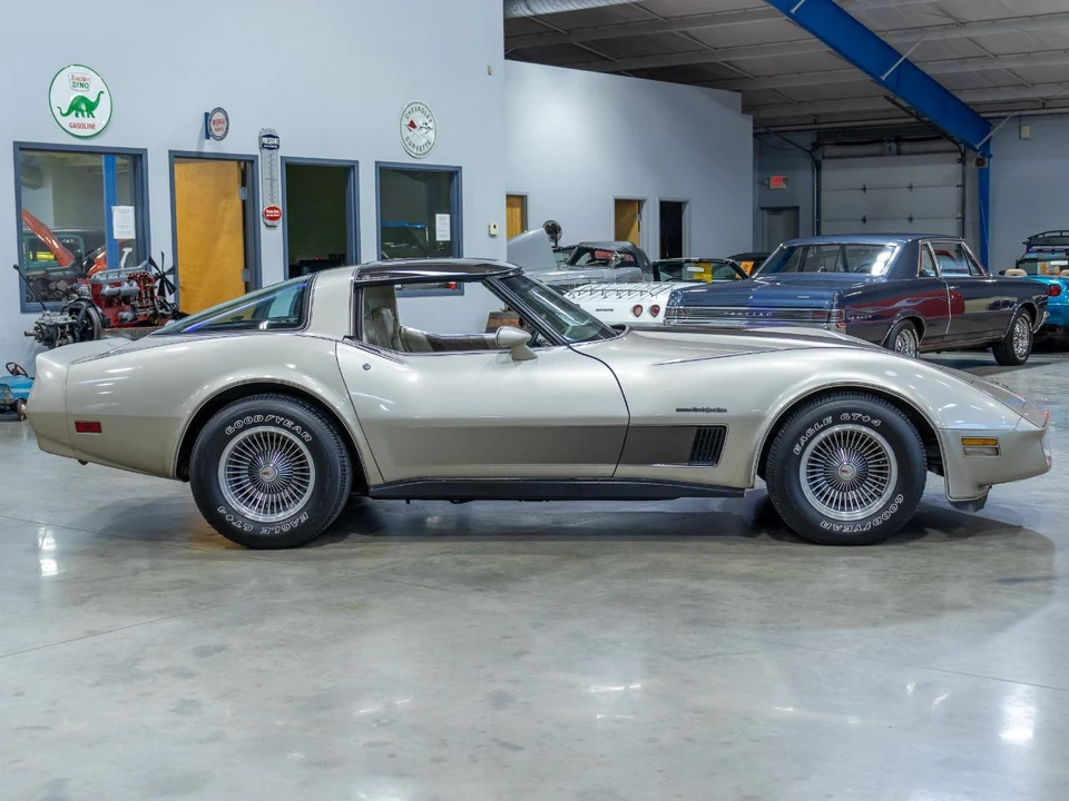 1982 Chevrolet Corvette C3 - Image 8 of 31