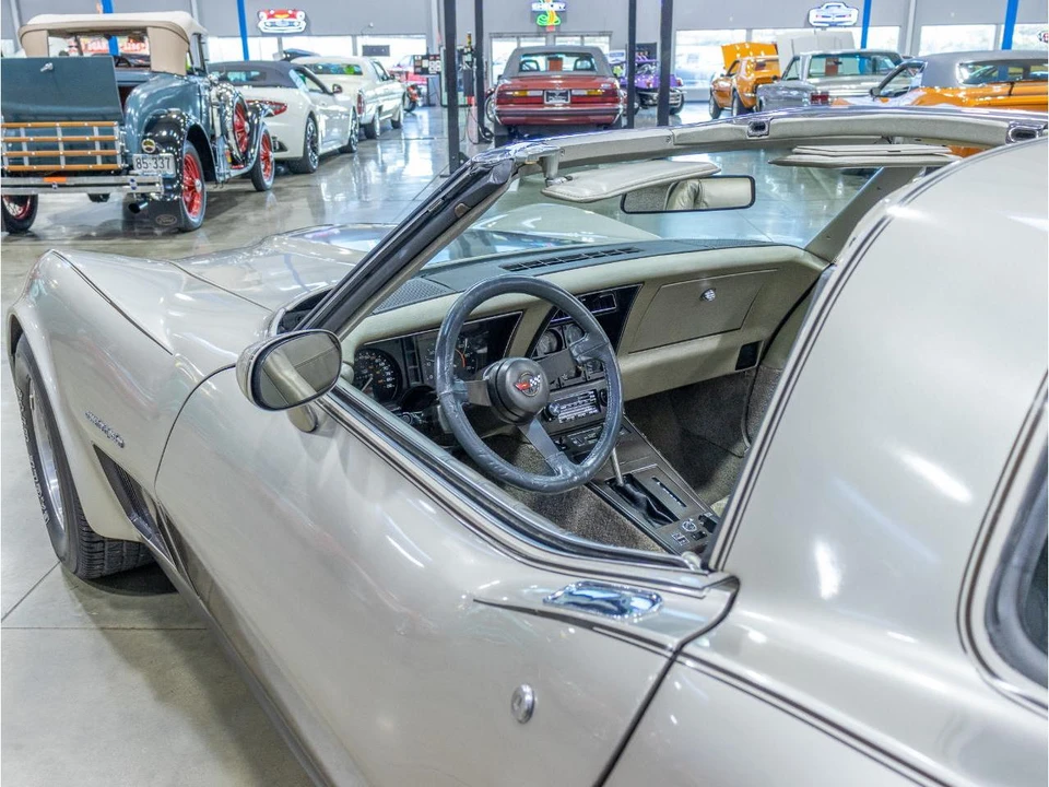 1982 Chevrolet Corvette C3 - Image 23 of 31
