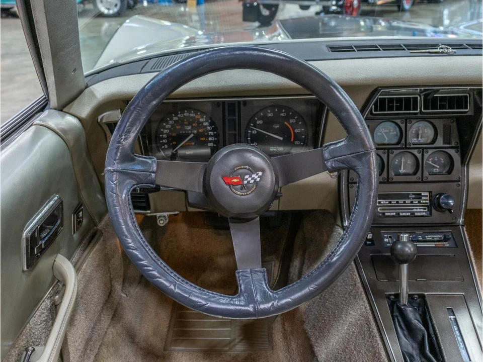 1982 Chevrolet Corvette C3 - Image 30 of 31