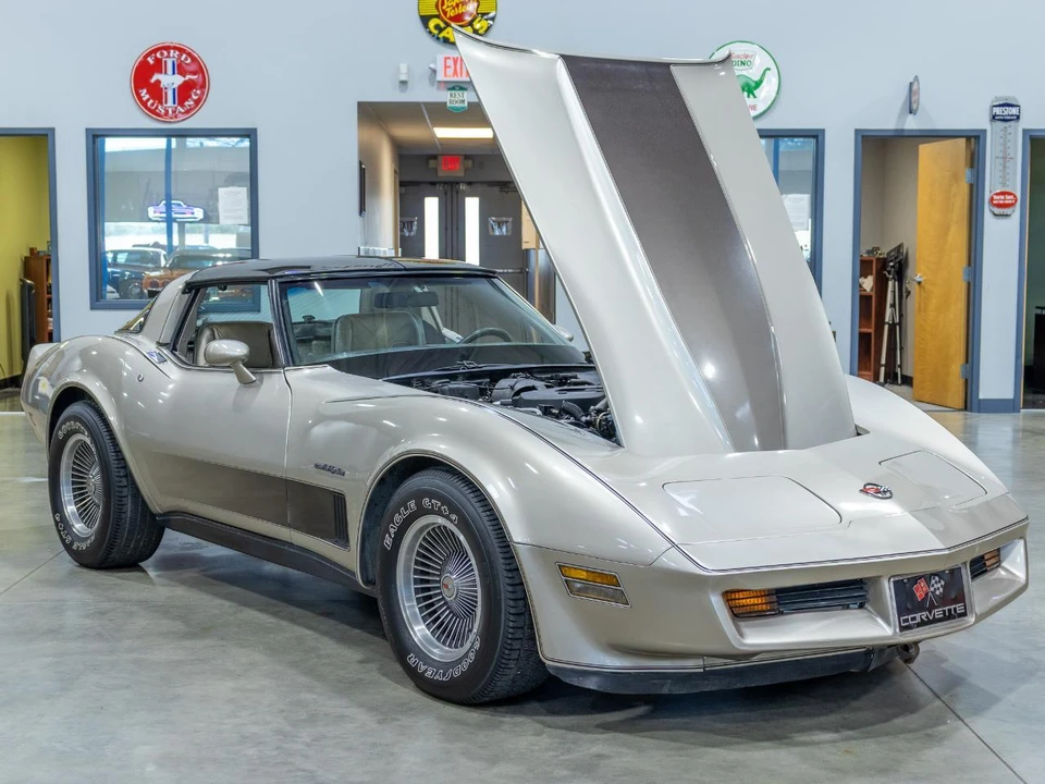 1982 Chevrolet Corvette C3 - Image 15 of 31